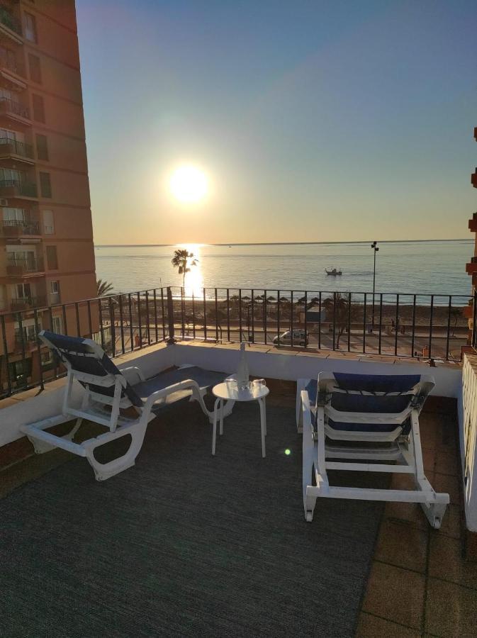 Atico Primera Linea Marina Beach Fuengirola Bagian luar foto