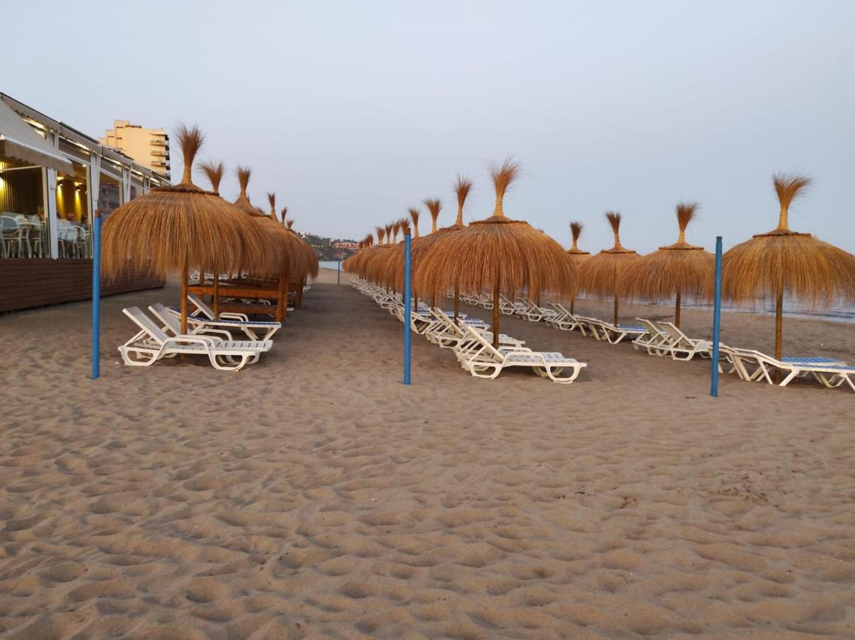 Atico Primera Linea Marina Beach Fuengirola Bagian luar foto